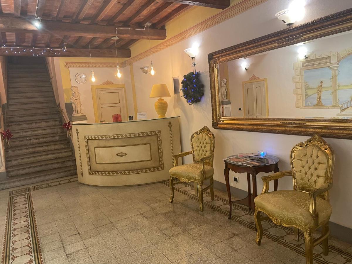 Antica Residenza Del Gallo Lucca Exterior foto
